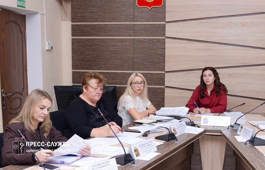 В Евпатории юных мопедистов без прав привлекут к ответственности 